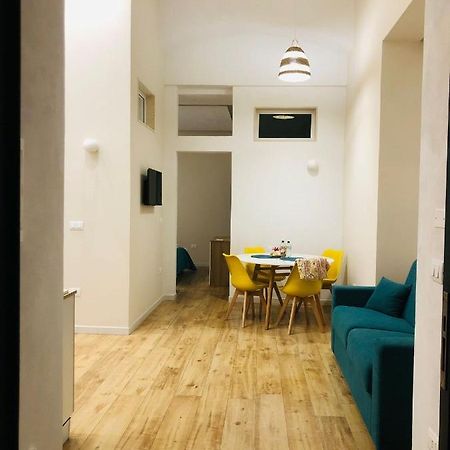 Suites Elifani Marina Trani Exteriör bild